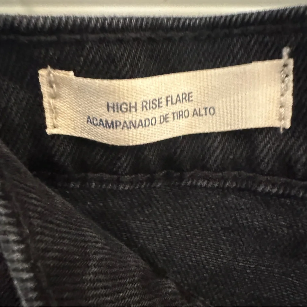 Universal Thread High Rise Flare Pants Black Jeans Size 10 /S Short New NWT - Picture 3 of 12